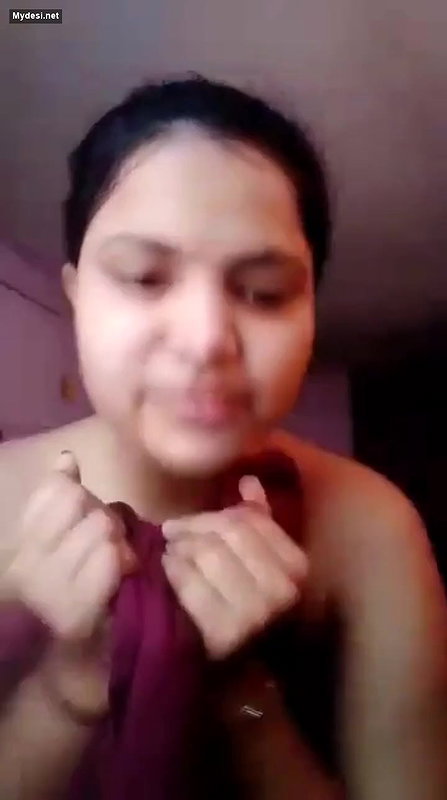 Very cute gf nude