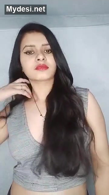 Mahi Singh Deep Cleavage Live