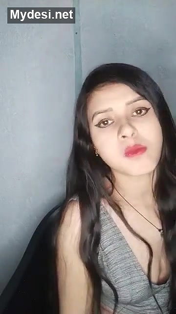 Mahi Singh Deep Cleavage Live