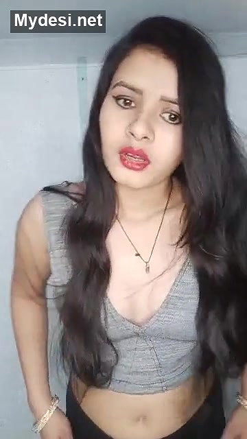 Mahi Singh Deep Cleavage Live