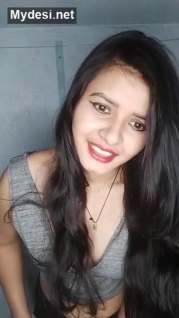 Mahi Singh Deep Cleavage Live