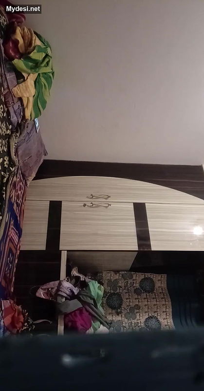 Friend sexy wife wait