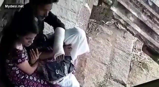 Girlfriend Giving Nice Handjob