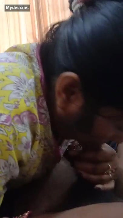 Desi bhabhi Blowjob