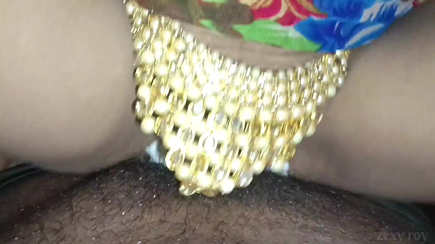 Brother-in-law with his mussel. My burrow is swollen