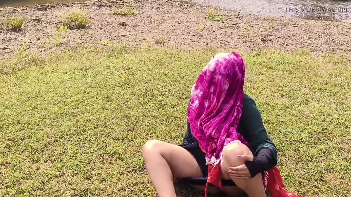 Indian girl fucked outdoor near pond by Her Boyfriend
