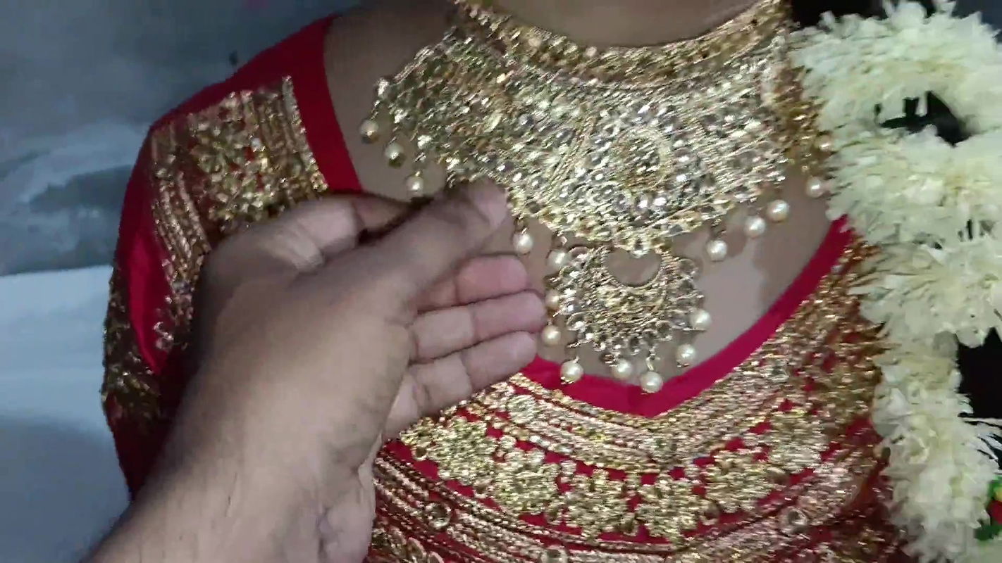 Most trending viral mms video of first night sex shooted by newly married