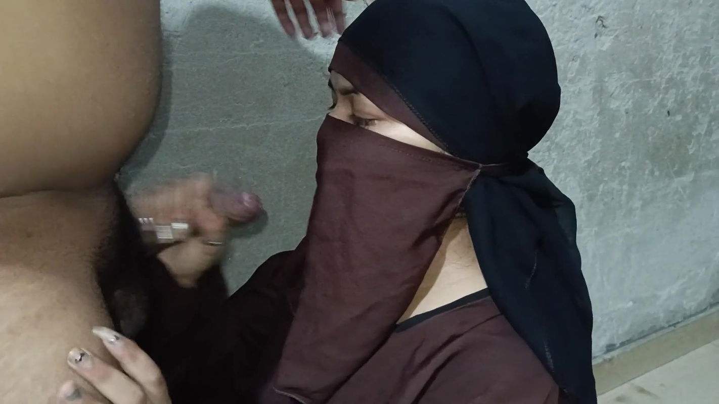 Muslim girl with big boobs was sucking my cock and after that fucking hard