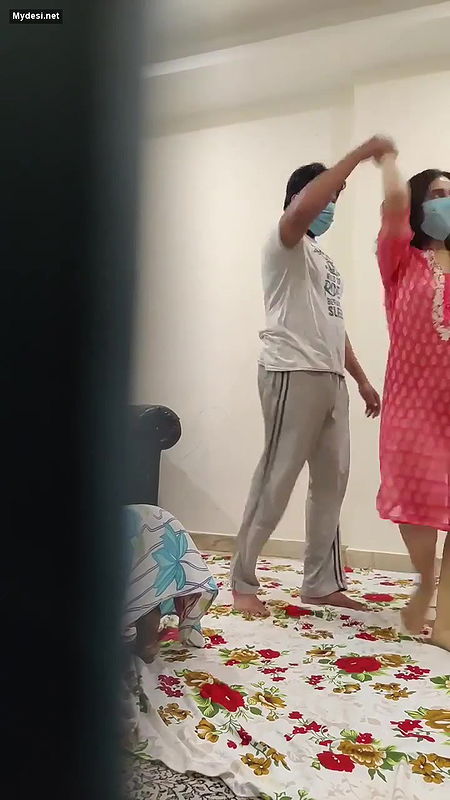 Beautiful Bhabhi Dancing Pantless