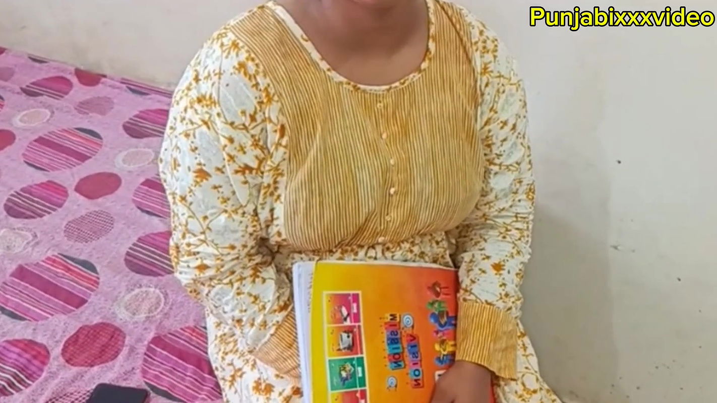 Fucked the my class girl who came to collect books