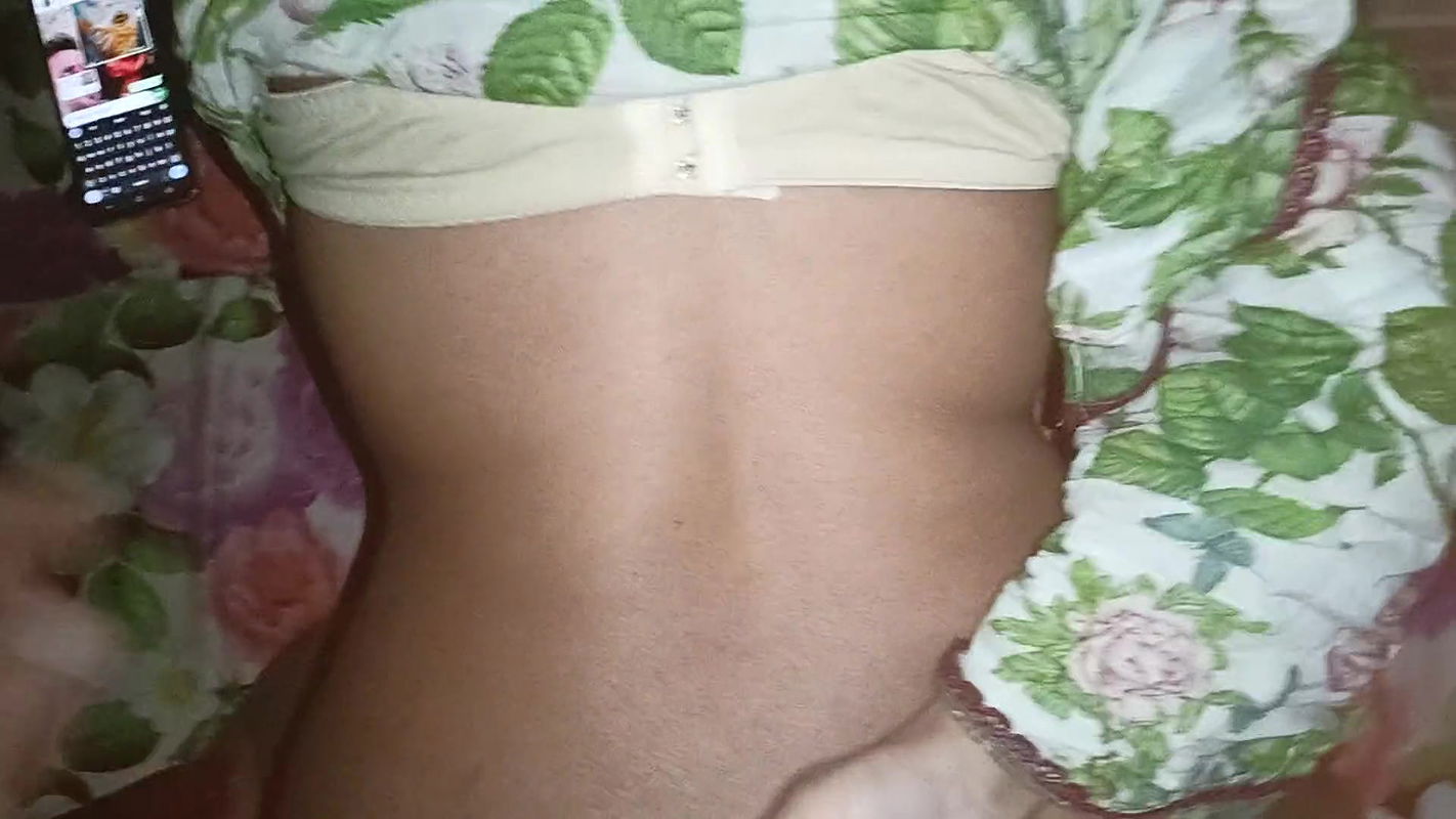 Bhabi ko raat ko 3 bajy kotiya bana kar choda