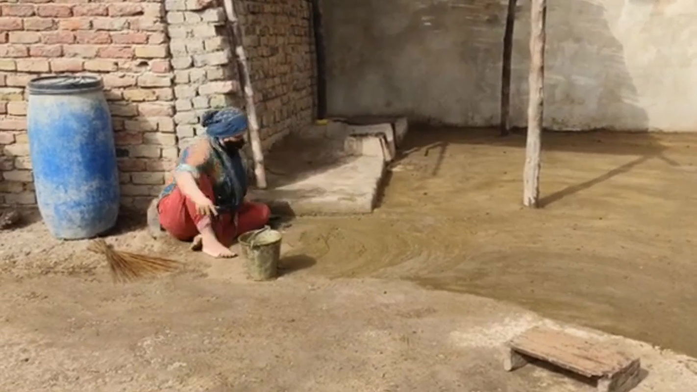 Gori ban tere Phudi vich pora jaye ga ghasti lata khol