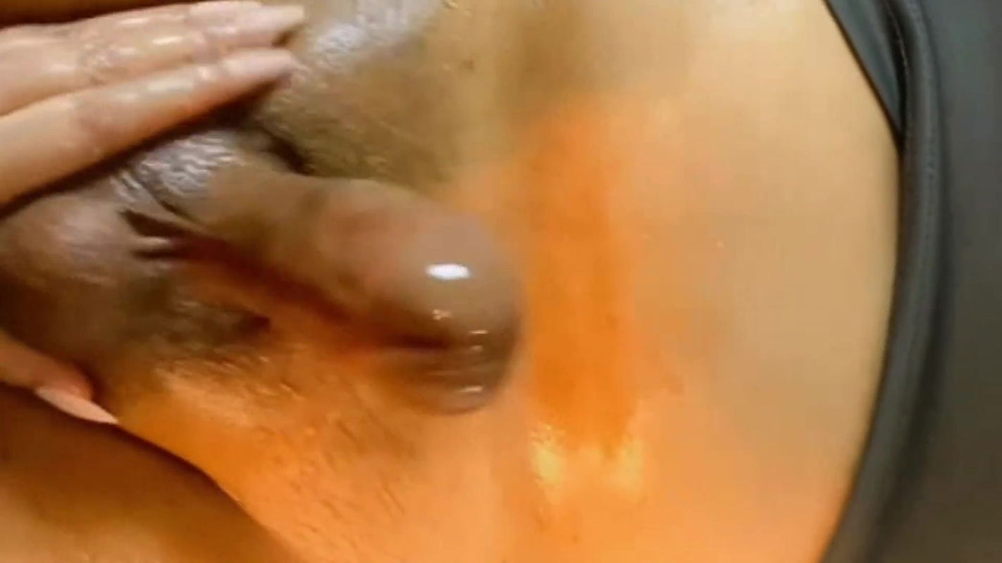 Hand job.pakistani girl is oiling her boyfriend,s cock