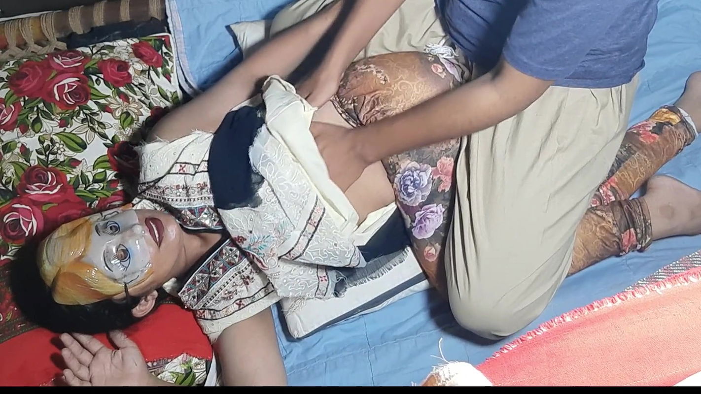 extreme tight ass anal sex in Hindi desi tight Gaand chudai aunty ki, Ramu naukar and malkin hindi sex web series