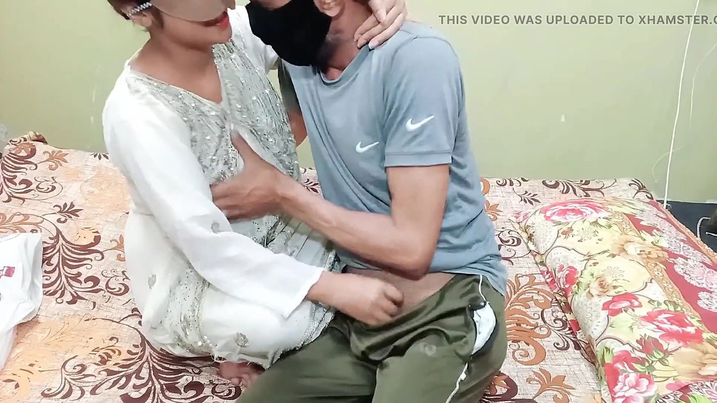 Indian Desi Tharki ny Pizza Boy ka Lund Mu mai Dal Liya Hindi Audio Xxxxx Desi Sex