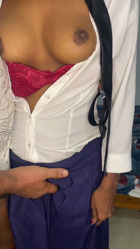 Desi Indian virgin schoolgirl first time anal