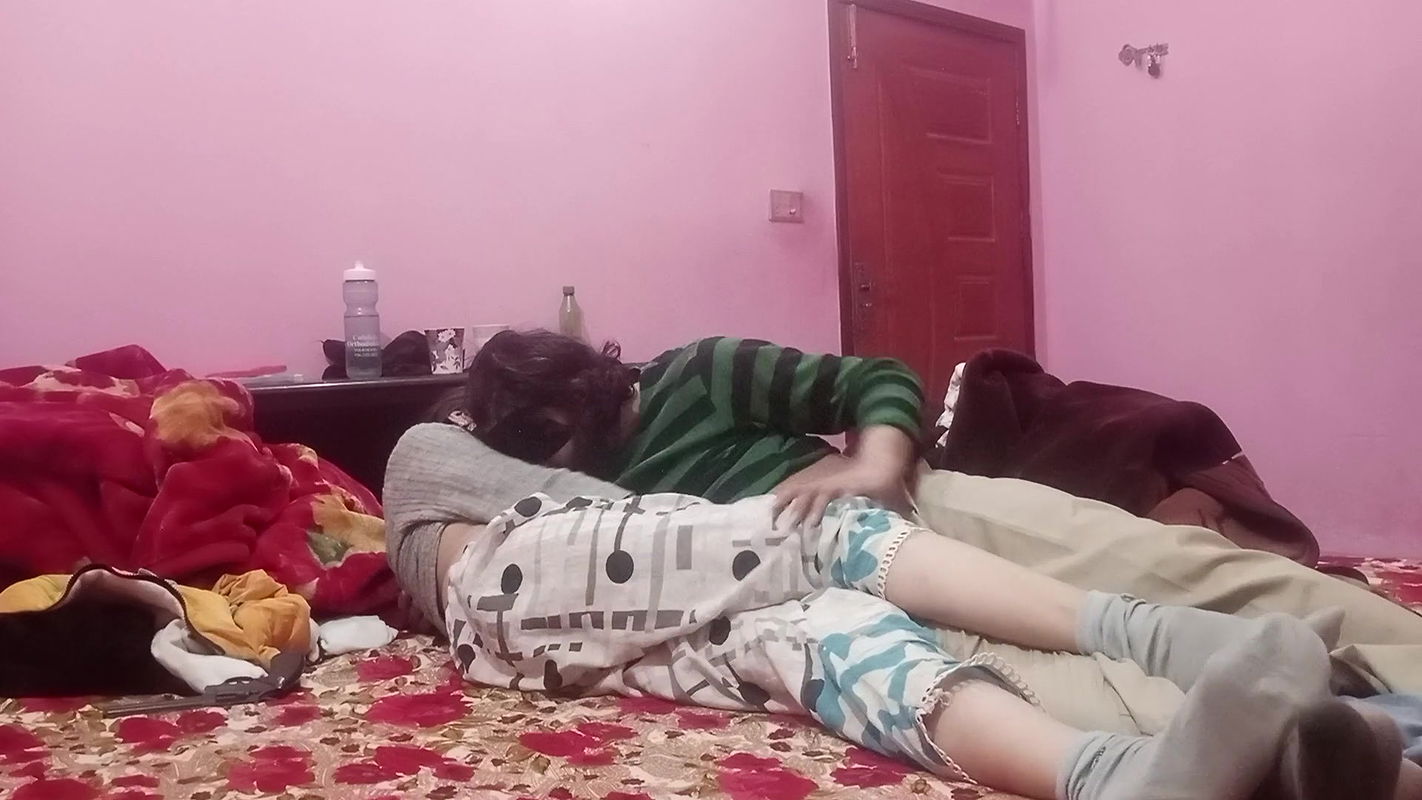 Dasi stepsister sex with stepbrother on home bed so hot