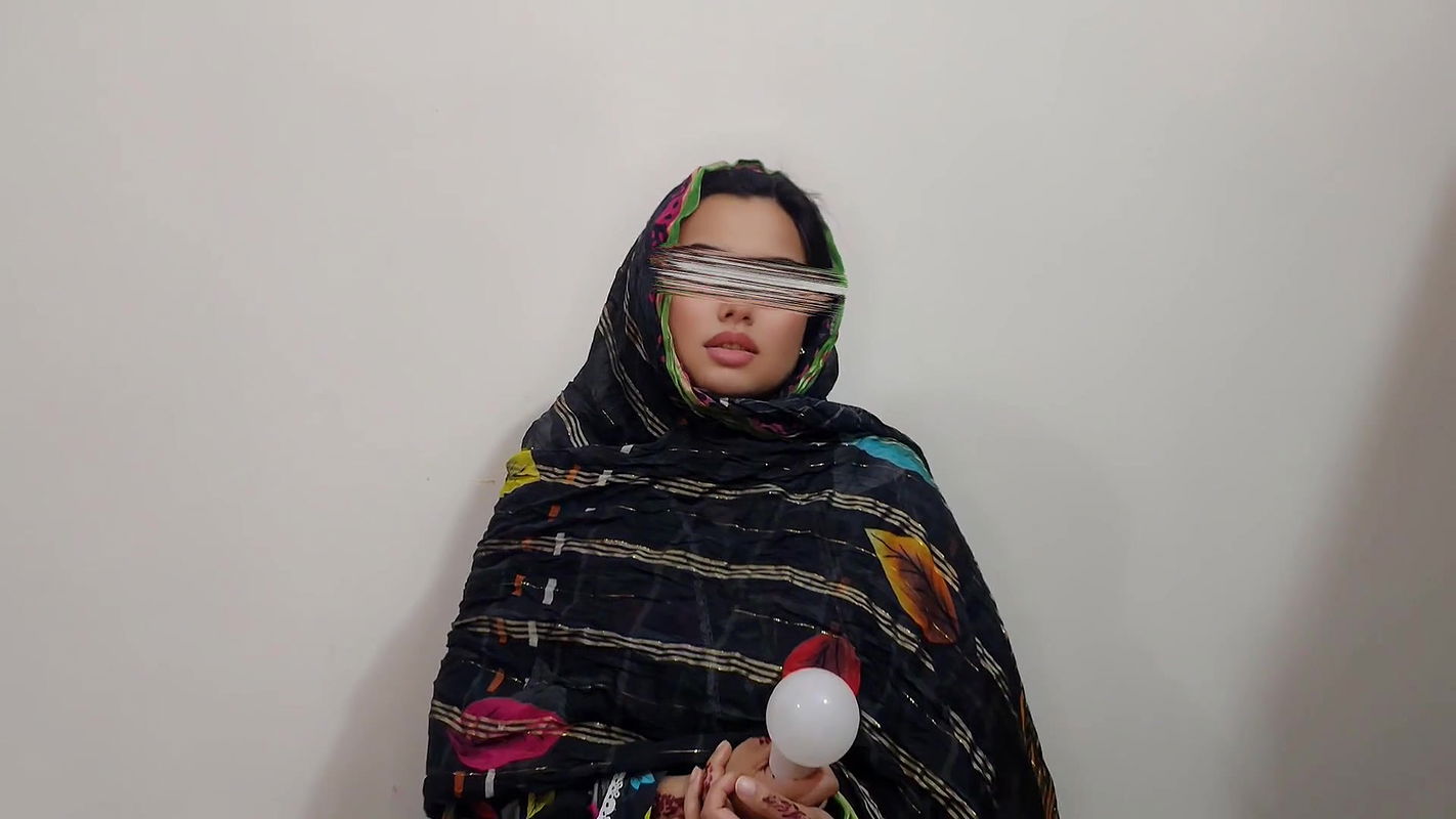 Friend’s mother killed the bulb excuse – Hindi Audio