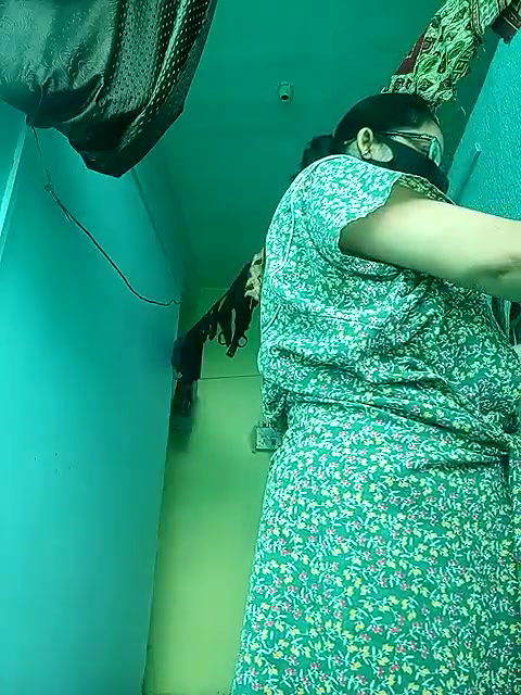 heenage-Stripchat-2025-07-06T21_15_48-07_00