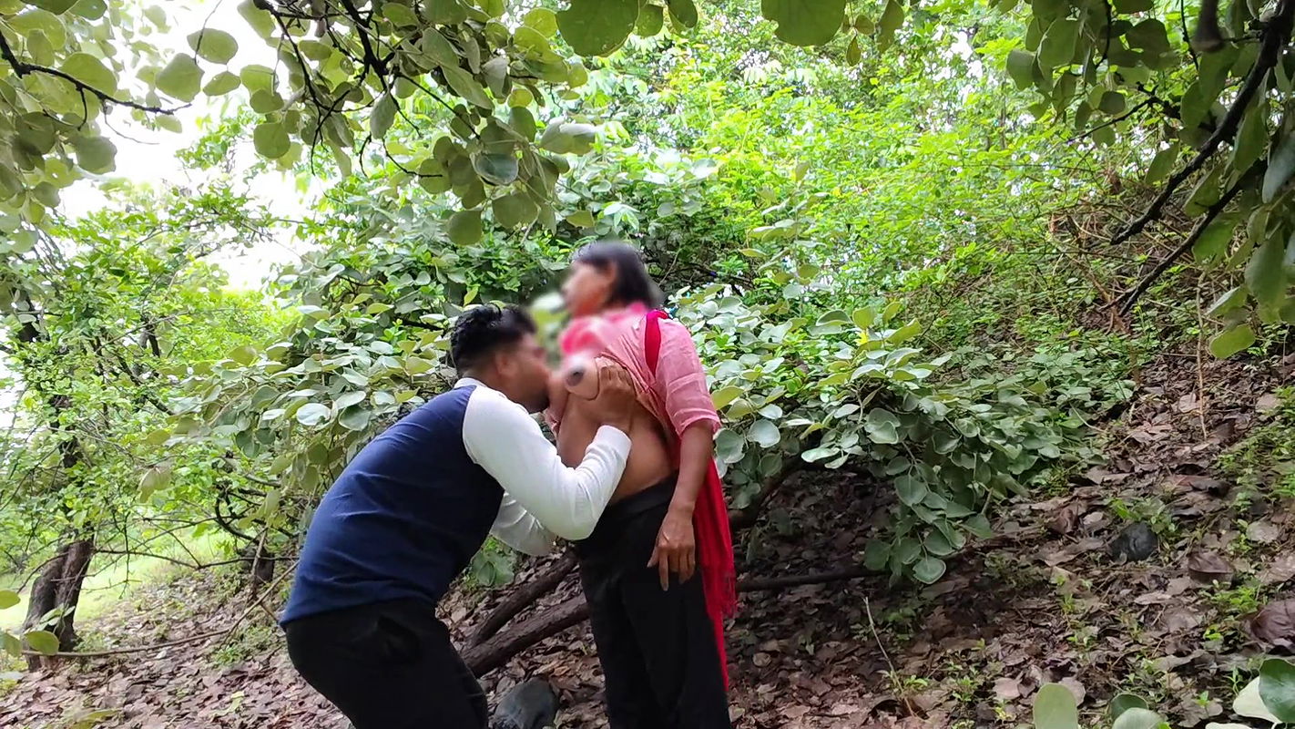 Desi College girl movies Hindi – my friend’s wife to the jungle, Bhabhi lives in my neighborhood, today let me fuck your ass