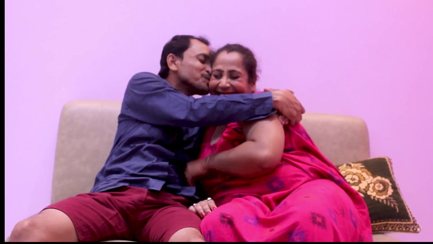 Sauteli ko jhule par hi pel diya