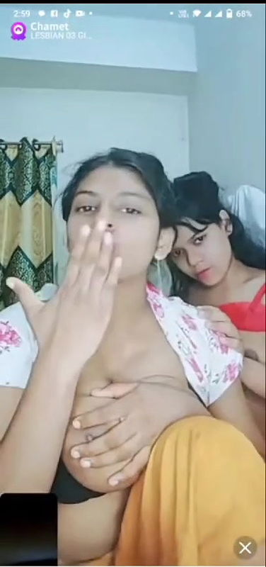 Bangla Lesbian Cpl(Lesbian 03 Girl) Diddle Each Other and Show Boobies and Pussy on Chamet