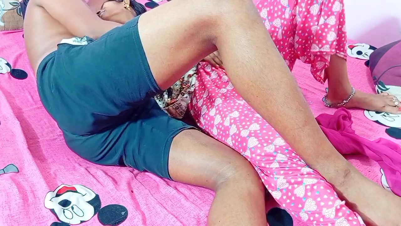 My step sister shering my bed in fuking pussy hindi audio