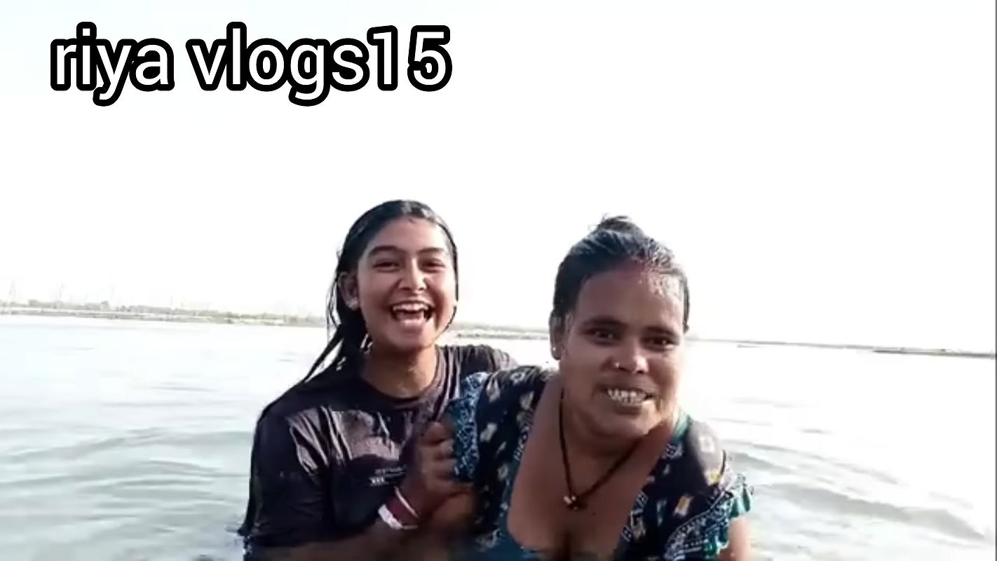 Riya vlog youtuber hot bath