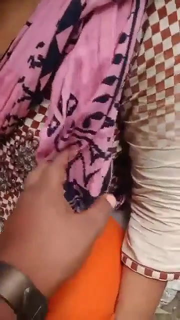 Village sexy bhabi boobs press