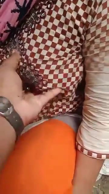 Village sexy bhabi boobs press