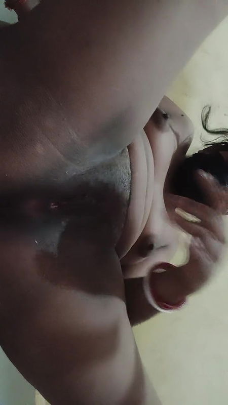 Indian desi bhabhi video, single bhabhi hindi video, village wife nude t