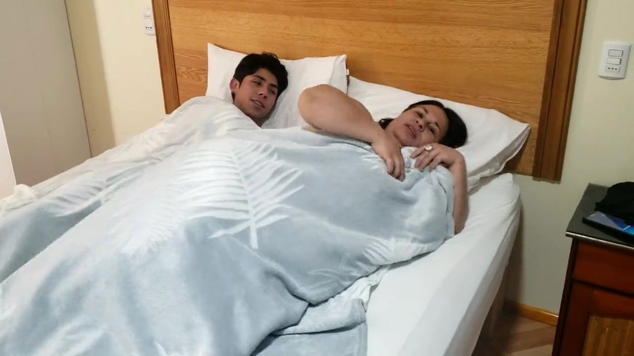 Stepmom visit stepson bed and riding cowgirl slut bbw