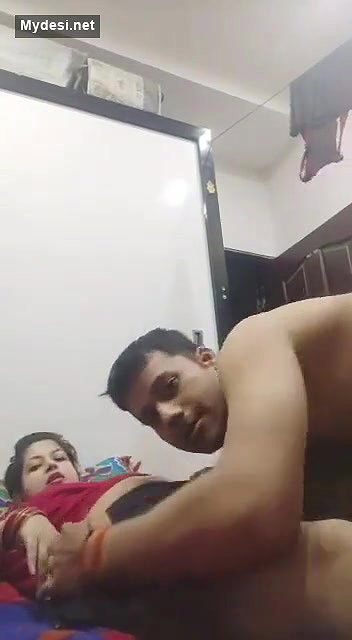 Desi hot mother in lw