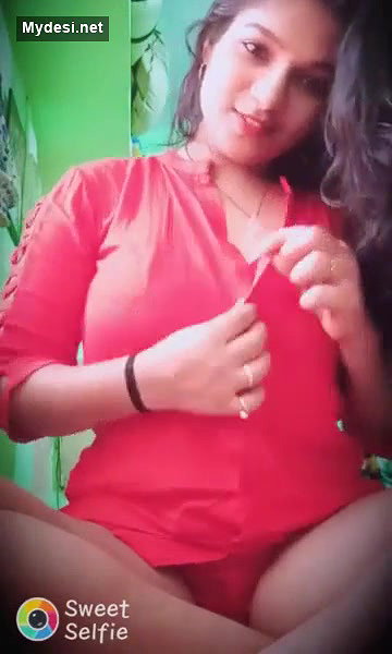 Hotty getting naughty