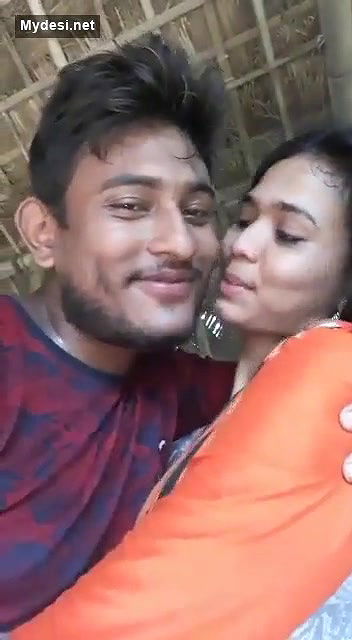 Desi lover fun in park