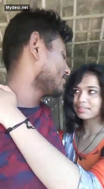 Desi lover fun in park