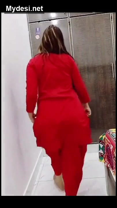 Pk sexy girl Sobia Nasir nude dance at bolly song – video 2