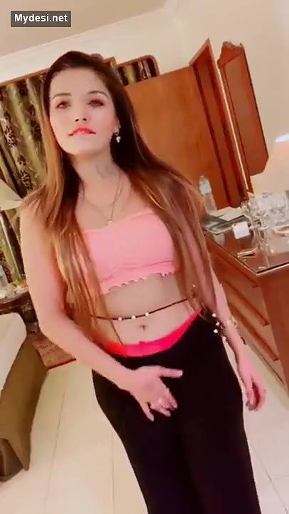 Paki Girl Showing Boob