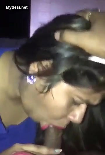 Desi cute girl suck her boss dick