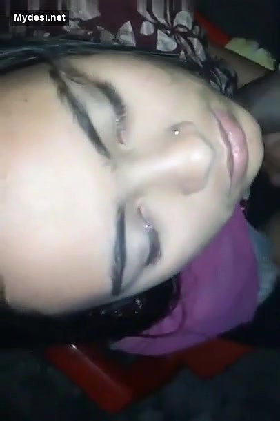 Desi cute girl suck her bf dick