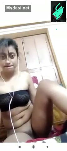 De si cute girl fing her pussy