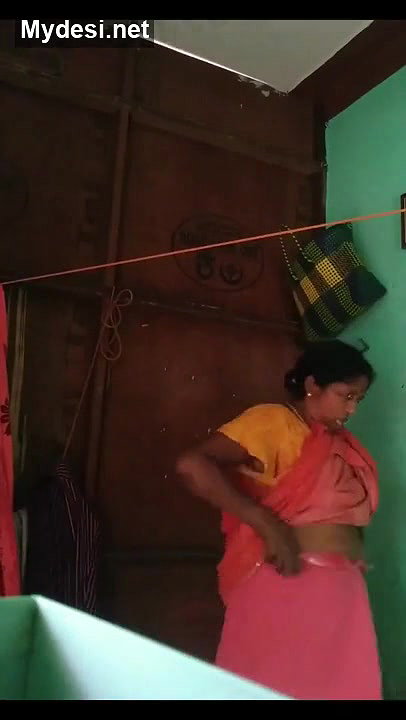 Mallu Aunty Chnaging Cloths
