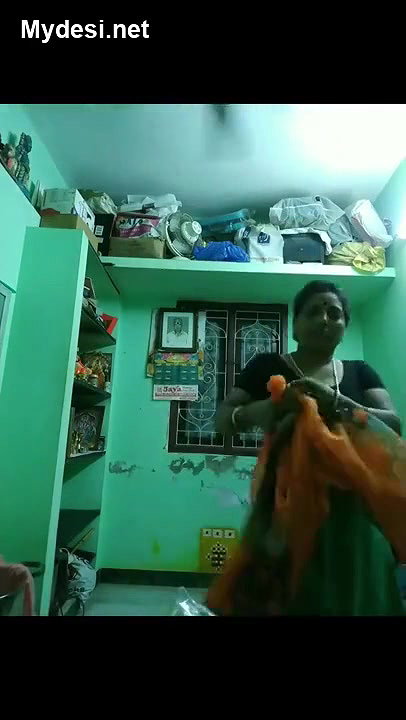 Mallu Aunty Chnaging Cloths