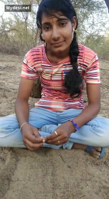 Sexy village bhabhi outdoor fucking