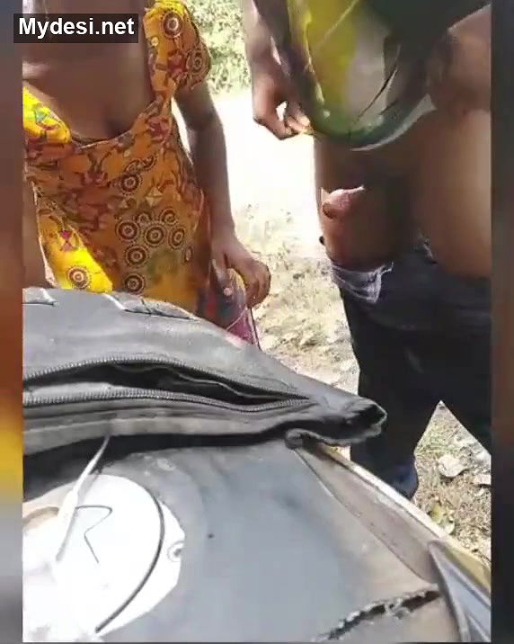 Best friend sexy wife fucking outdoor