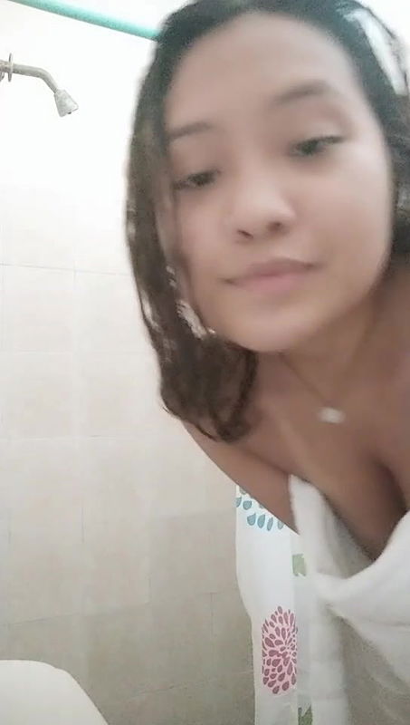 Hot babe showing her puffy Nipples and Shaved Pussy to lover