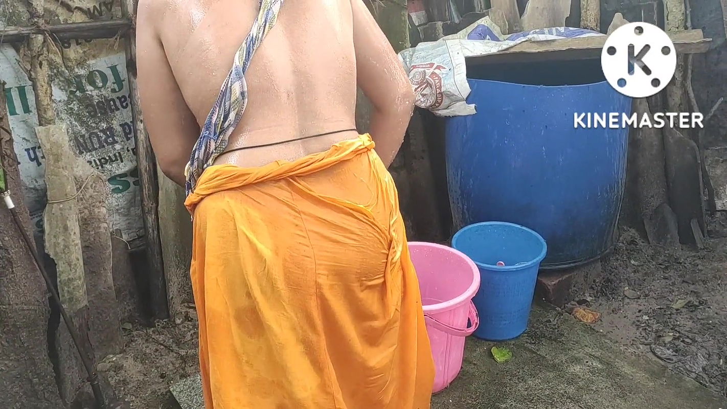 Anita hot and sexy figures of body