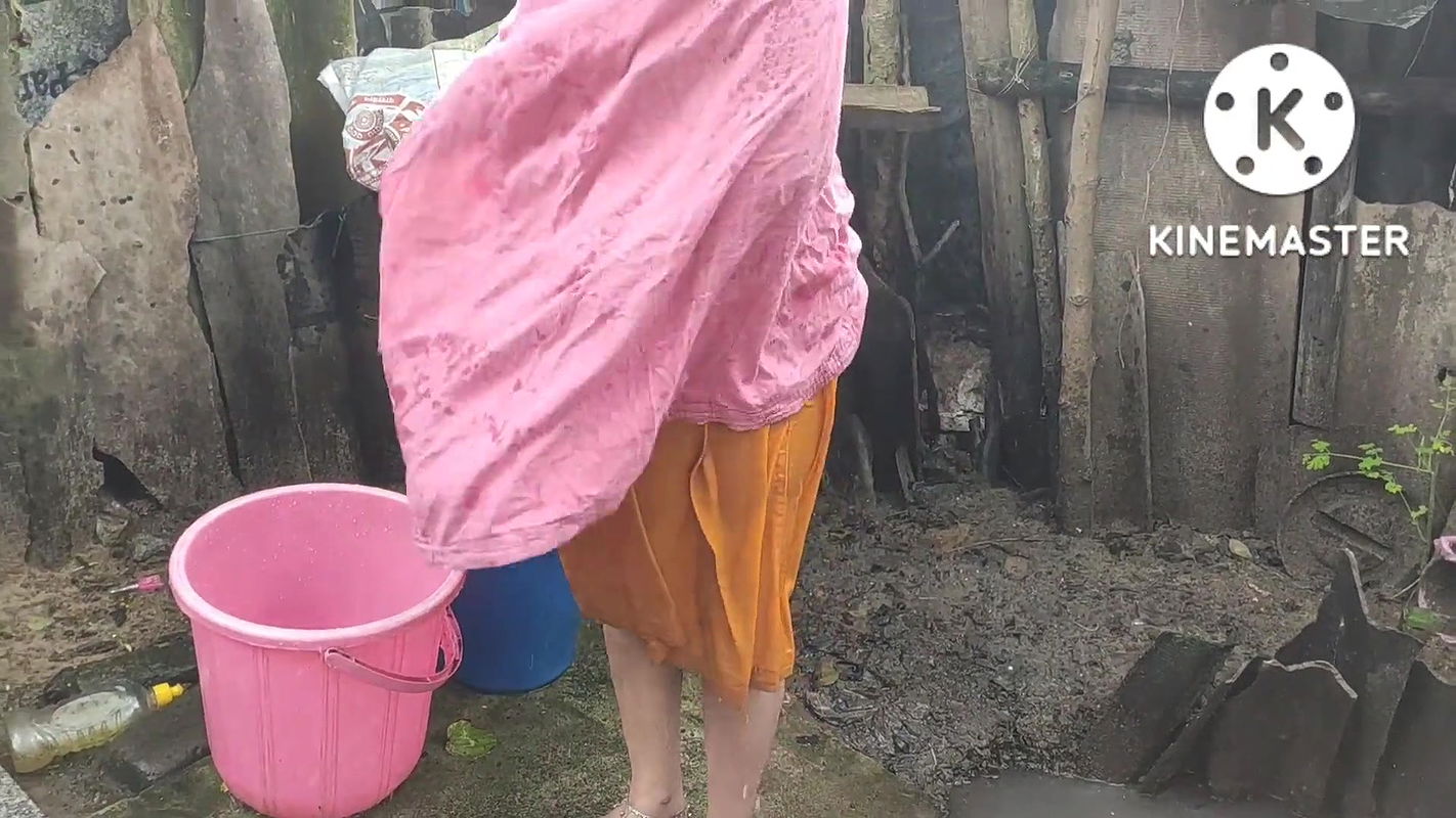 Anita hot and sexy figures of body