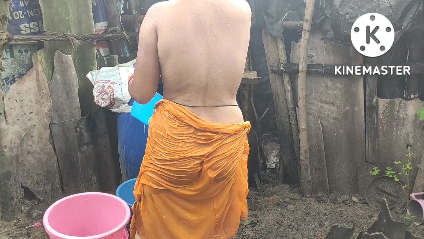 Anita hot and sexy figures of body