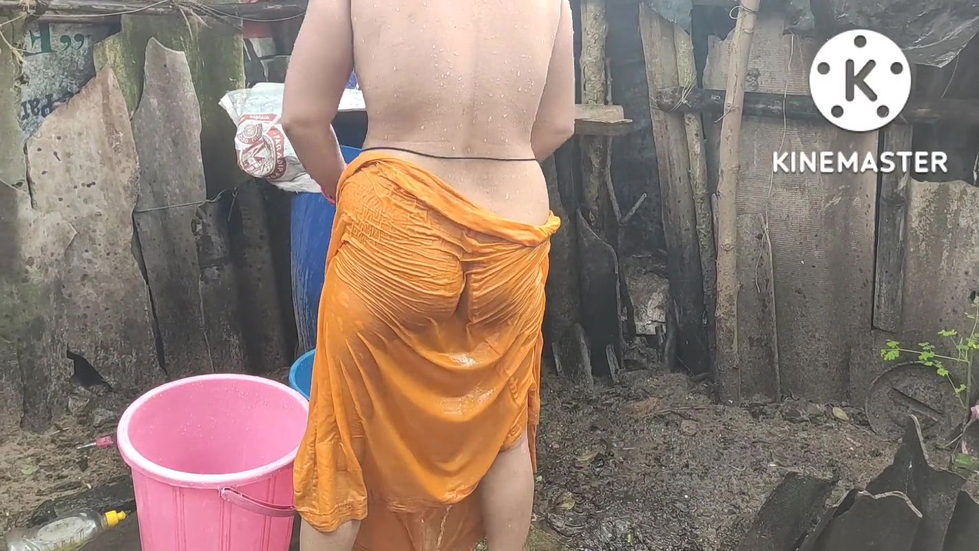 Anita hot and sexy figures of body